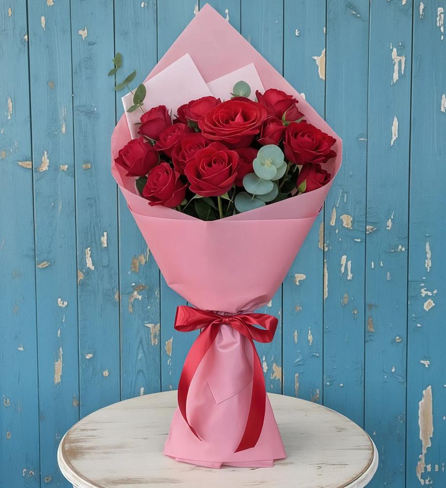 Букет красный бархат в Красной Поляне Кировской области Букет цветов из: Розы в Красной Поляне Кировской области