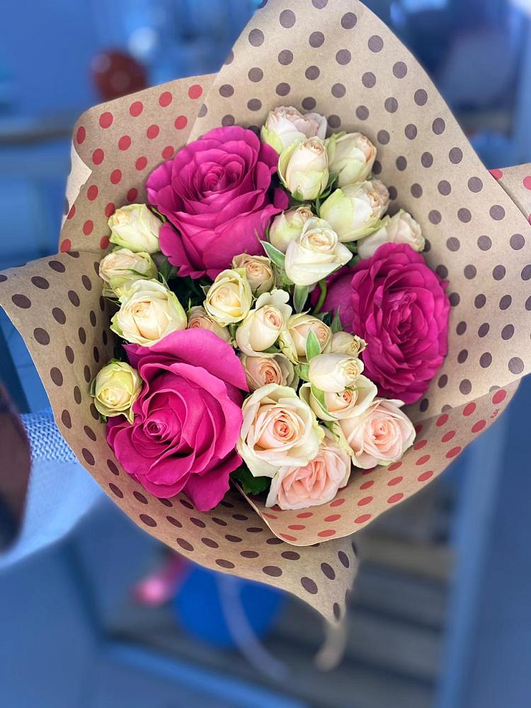 Букет ласковый взгляд в Красной Поляне Кировской области Букет цветов из: Розы в Красной Поляне Кировской области