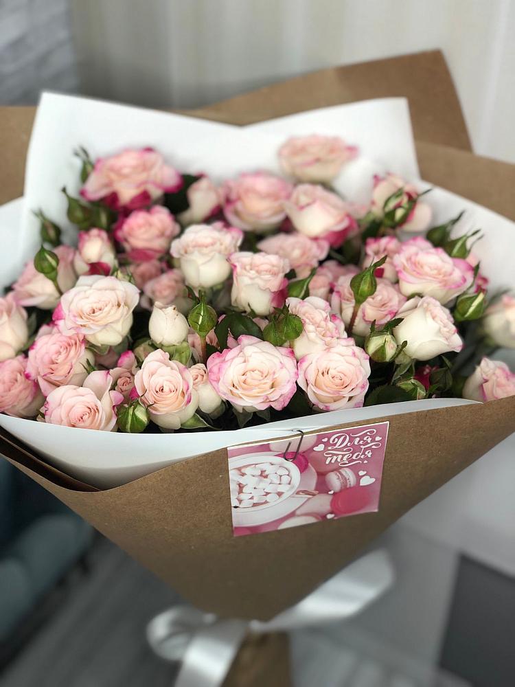 Букет теплый ветер в Красной Поляне Кировской области Букет цветов из: Розы в Красной Поляне Кировской области