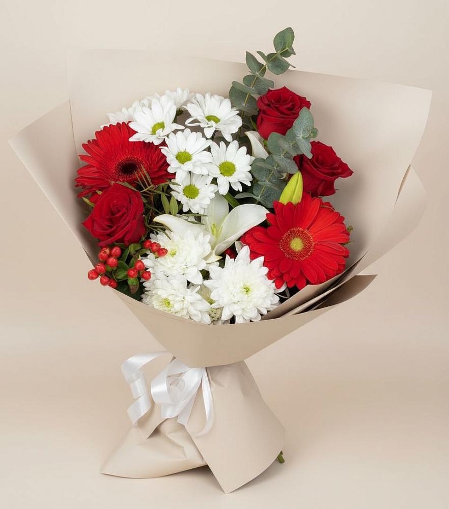 Букет поцелуй лета в Красной Поляне Кировской области Букет цветов из: Розы, Хризантемы, Герберы и Лилии в Красной Поляне Кировской области