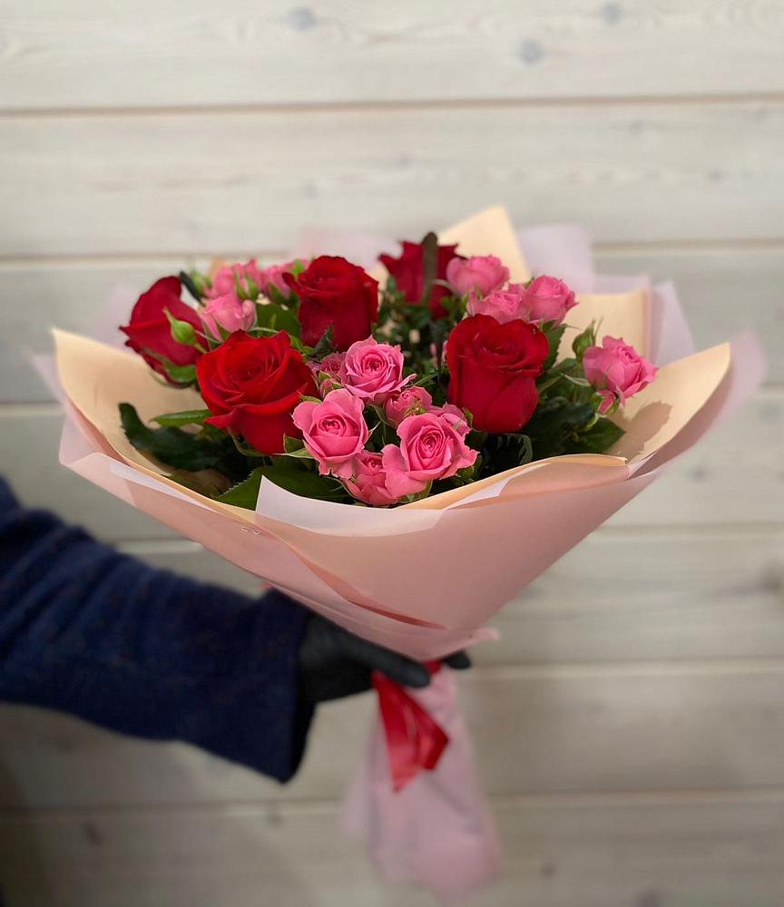 Букет тайны любви в Красной Поляне Кировской области Букет цветов из: Розы в Красной Поляне Кировской области